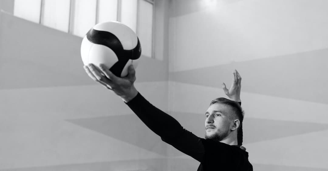 Jak odbierać i wystawiać piłkę w trudnych sytuacjach - porady